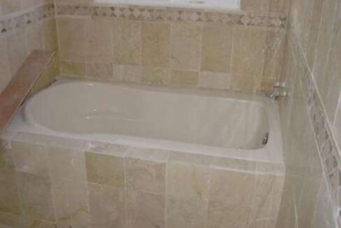 1376photo7_600w600h450fill-to-fitFFFFFFsrc-altnoimage2