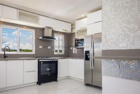 16-Kitchen