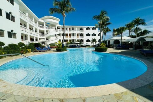 2.-Exterior