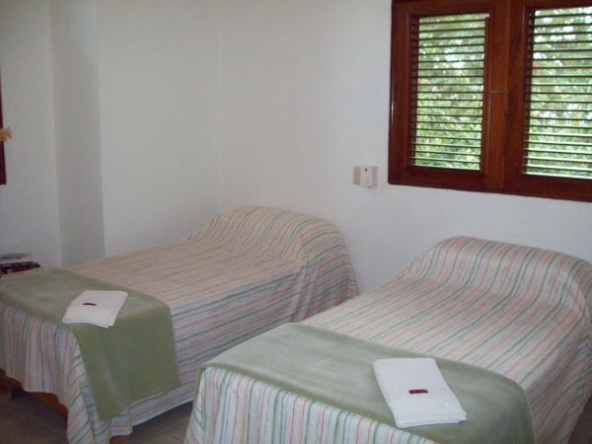 21229608024-592x444-1