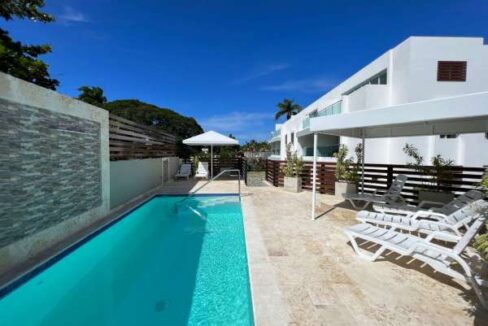 25_Pool_Area_2.JPGw600h450fill-to-fitFFFFFFsrc-altnoimage2