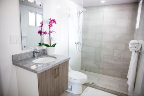 4.-Bathroom