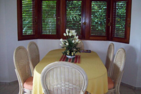 51229608024-592x444-1