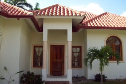 61229608024-592x444-1