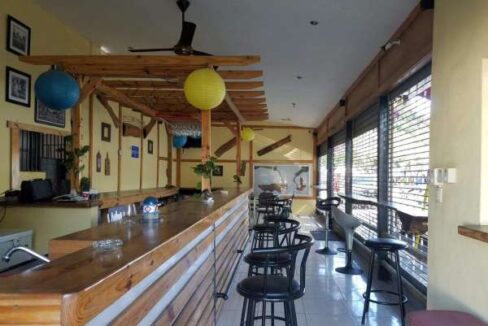 Bar_Seating_1aw600h450fill-to-fitFFFFFFsrc-altnoimage2