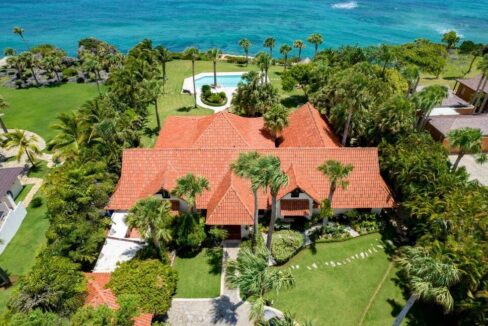 Caribbean-Oceanfront-Villa-35-1000x648-1