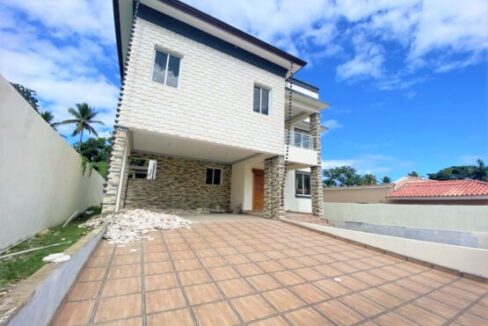 Excellent-Villa-for-Sale-El-Doral-Puerto-Plata1-555x400-1