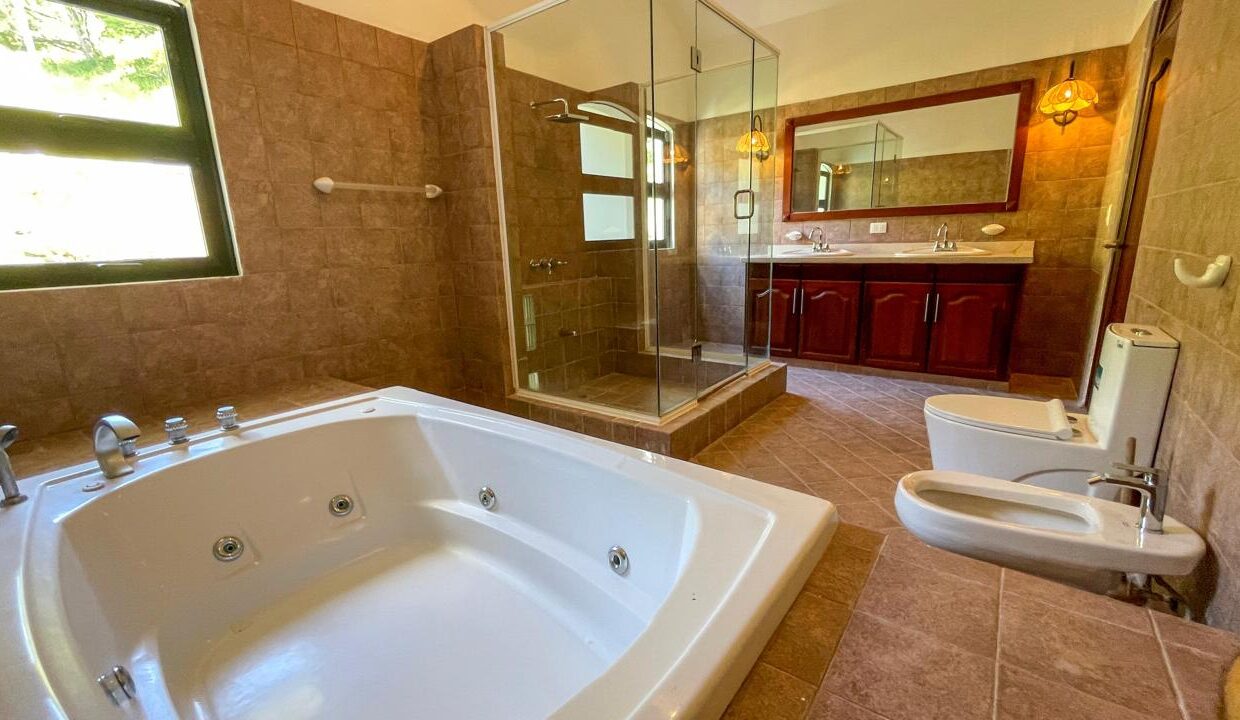 IMG-20241023-WA0007