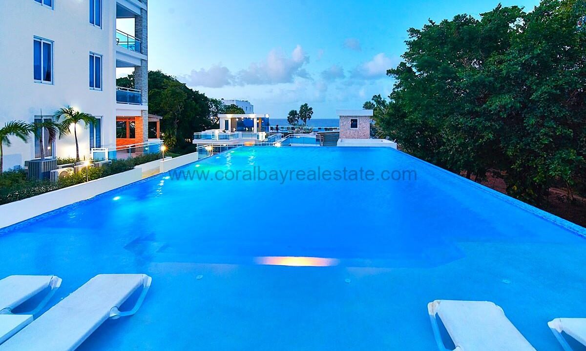 Infinity-Pool-3