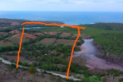 Large-Property-for-Sale-Guzmancito-Puerto-Plata19-555x400-1