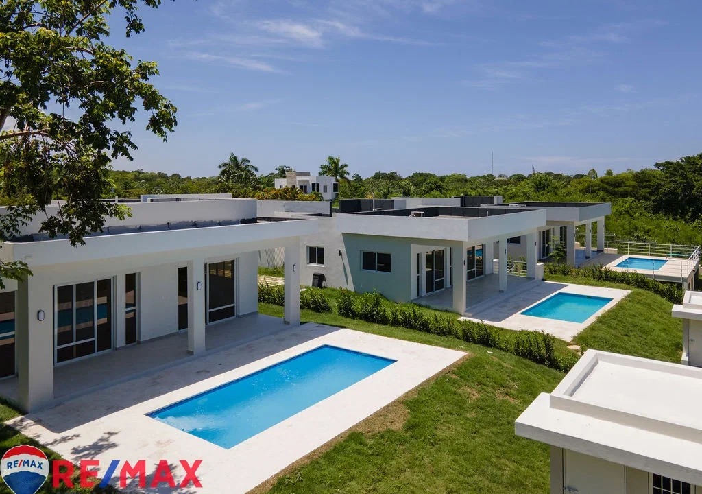 Modern-3-bedroom-villa-for-sale-with-pool-under-construction-10