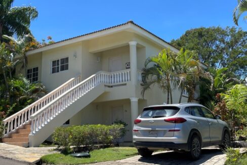 Spacios-2-floor-villa-in-Hispaniola-1-1170x738-1