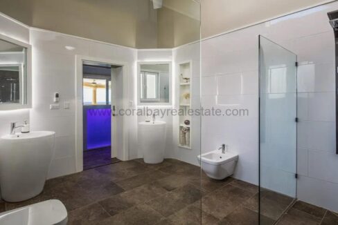 hisp-penthouse-9d