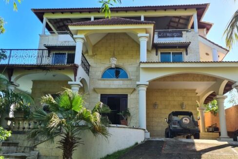 La-Maison-el-choco-for-sale-14-1-1