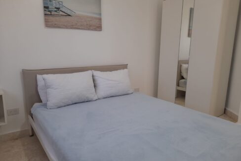 Bedroom 1a