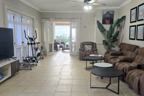 20251004_180254-1200x720