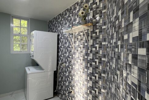 Laundry-Room-1-1200x720