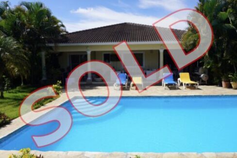 Nice-Residential-Hispaniola-Villa-for-sale-525x350