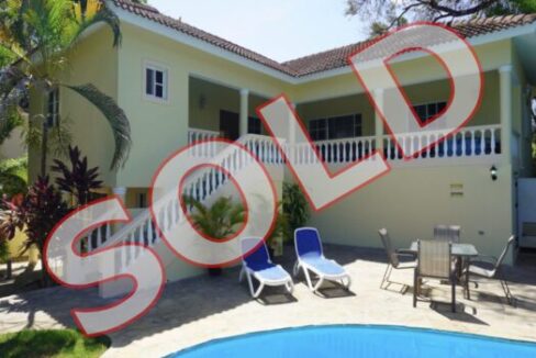 Three-bedroom-Residential-Hispaniola-villa-for-sale-525x350