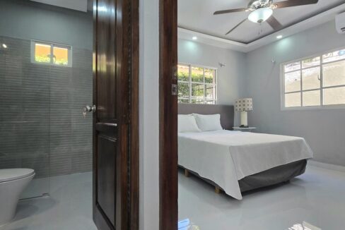 Villa-bedroom-2-8-1200x720