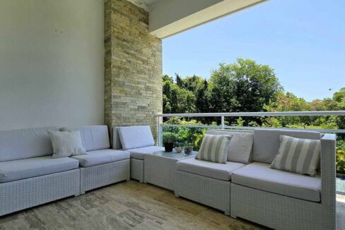 red-20250712_123702-1200x720