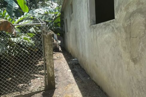 Veragua Side View